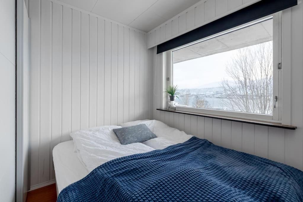 Modern Apartment In The Center Of The Island Tromso Luaran gambar