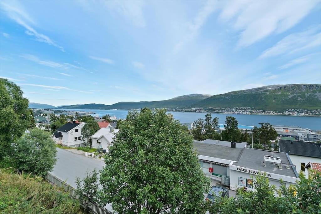 Modern Apartment In The Center Of The Island Tromso Luaran gambar
